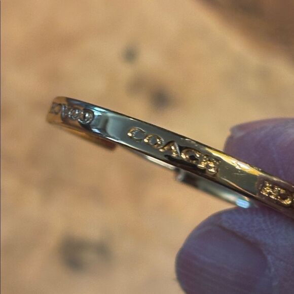 Single Coach Gold Hoop - Picture 3 of 5